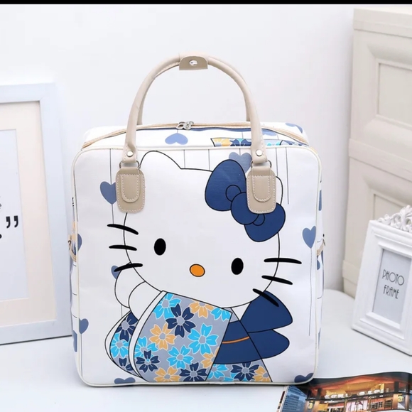 🆕 **Just In** Hello Kitty Tote. - Picture 1 of 8